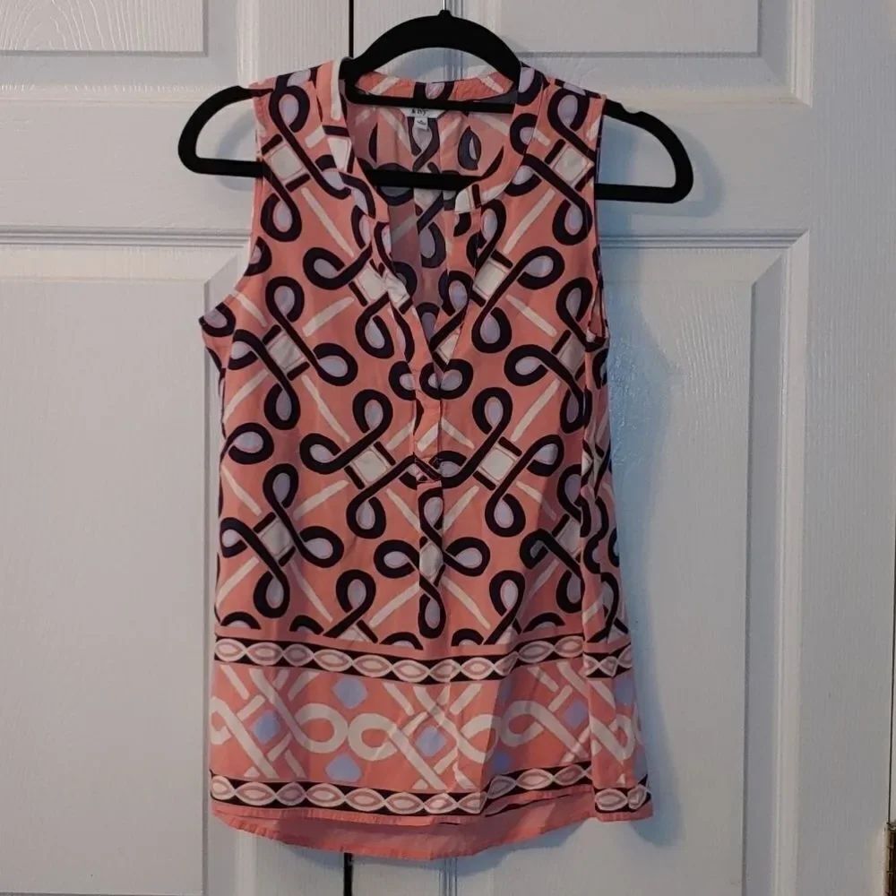 Crown and Ivy pink blue sleeveless top Sz S